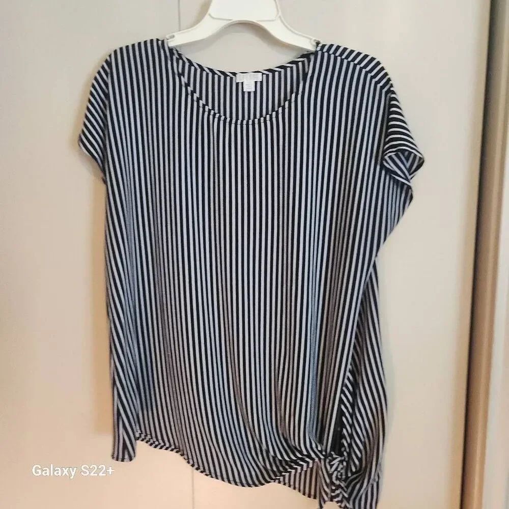 t1 Spence Black & White striped blouse with side knot found neck & cap sleeves